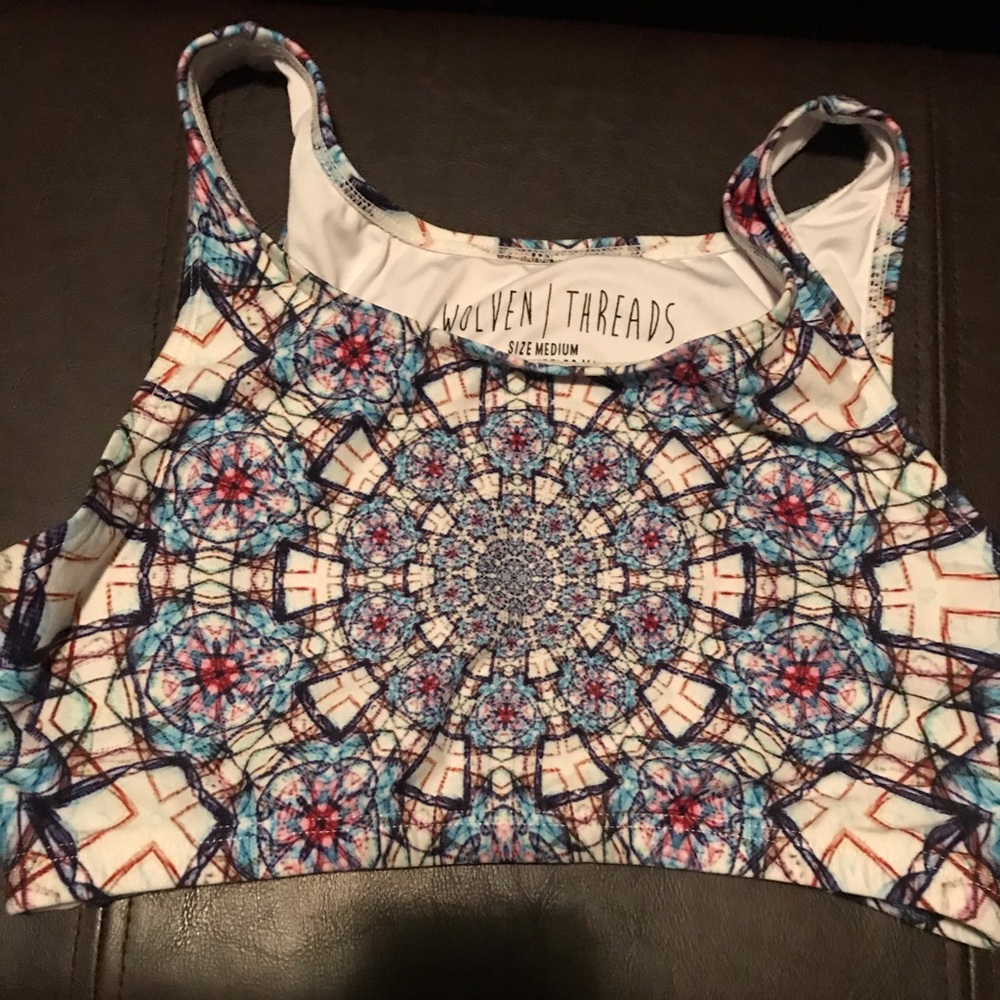 Woven threads sports bra top fits like a small